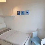 Apartment Bright Sea View *